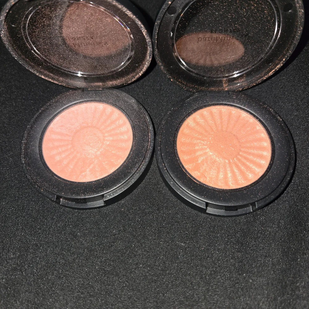 bareMinerals Blonzer in Kiss Of Copper And Kiss Of Pink - Picture 2 of 3